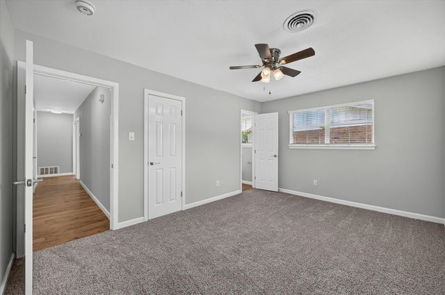 154 Hallmark Drive W, Fort Worth, TX 76134