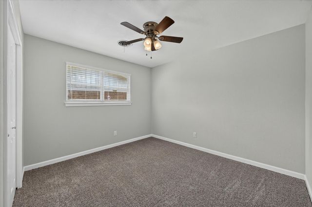 154 Hallmark Drive W, Fort Worth, TX 76134