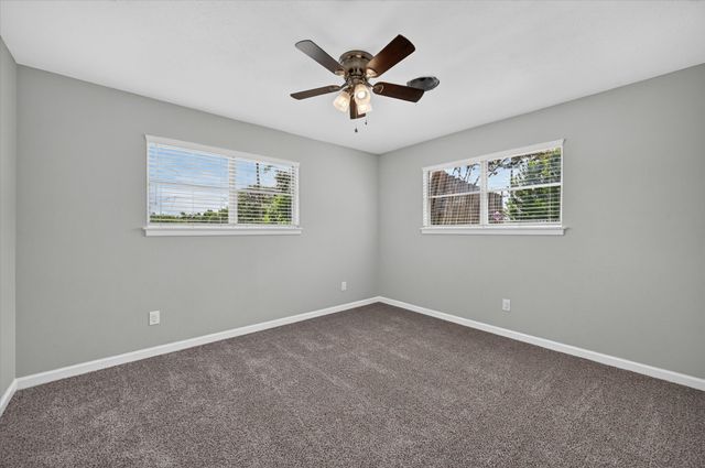 154 Hallmark Drive W, Fort Worth, TX 76134