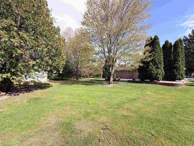 1214 Hillcrest Road, Black Earth, WI 53515