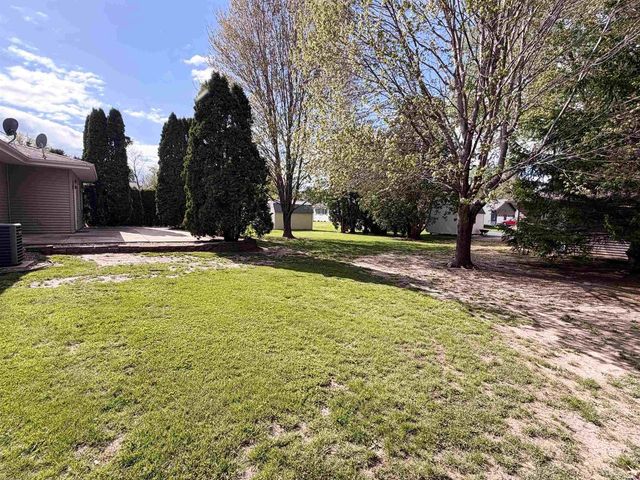 1214 Hillcrest Road, Black Earth, WI 53515