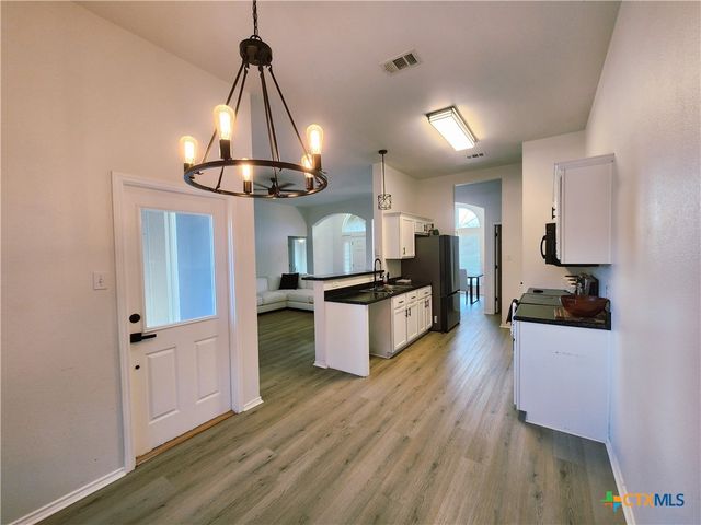 1212 Neuberry Cliffe, Temple, TX 76502