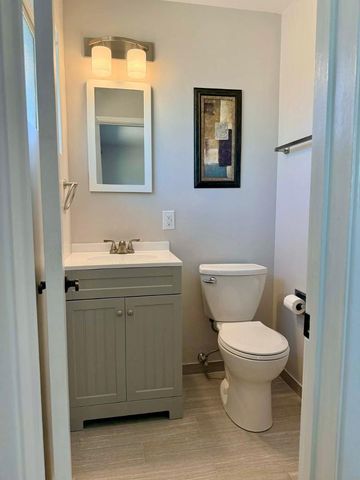 6607 E Sheridan Street, Scottsdale, AZ 85257