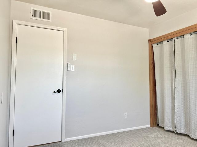 6607 E Sheridan Street, Scottsdale, AZ 85257