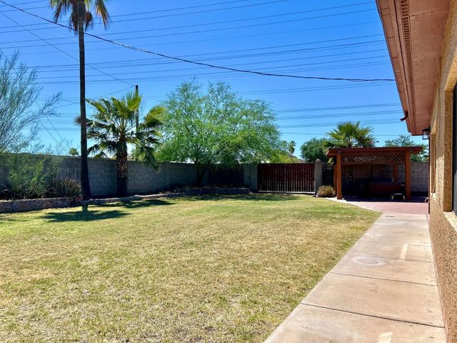 6607 E Sheridan Street, Scottsdale, AZ 85257