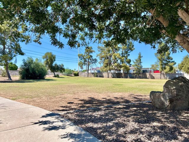 6607 E Sheridan Street, Scottsdale, AZ 85257