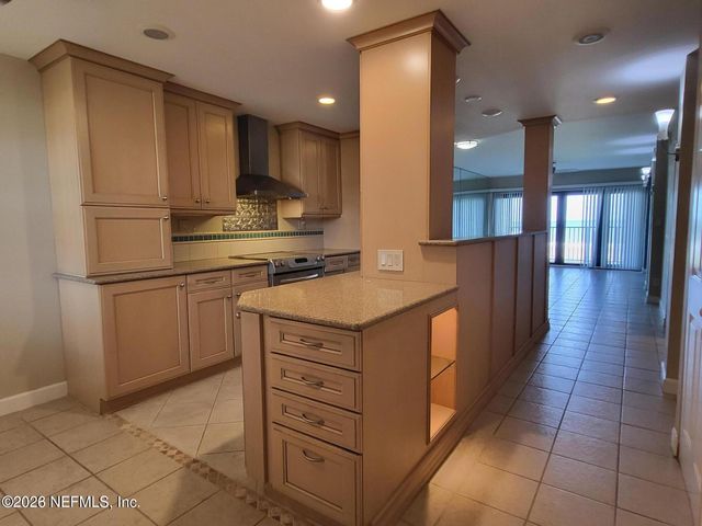 1901 N 1ST Street 203, Jacksonville Beach, FL 32250