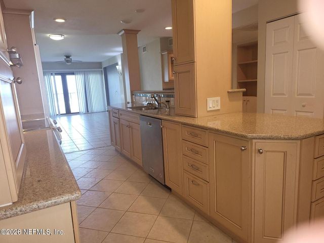 1901 N 1ST Street 203, Jacksonville Beach, FL 32250