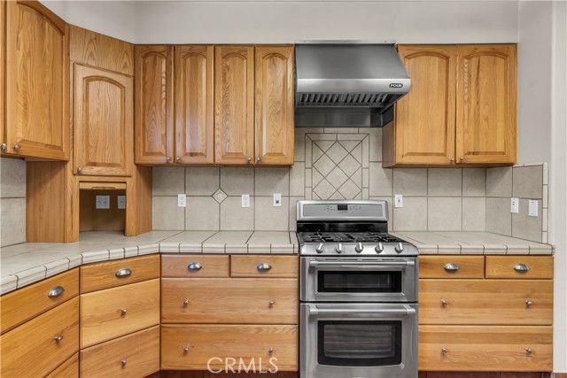 10234 Clover Drive, Oak Hills, CA 92344