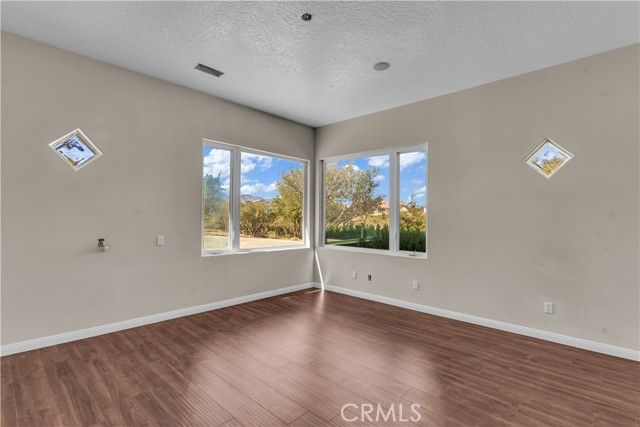 10234 Clover Drive, Oak Hills, CA 92344