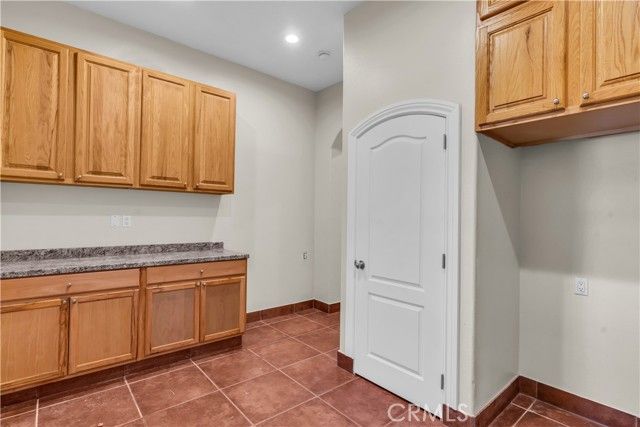 10234 Clover Drive, Oak Hills, CA 92344