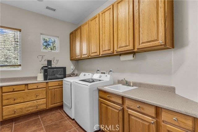 10234 Clover Drive, Oak Hills, CA 92344