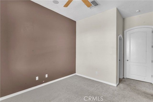 10234 Clover Drive, Oak Hills, CA 92344