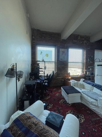 61 Brookline Avenue 301, Boston, MA 02215