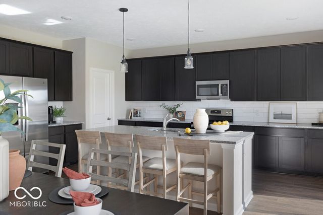 10422 Crystal Coop Lane, Indianapolis, IN 46235