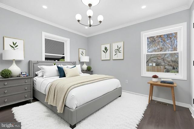 17 RANCHWOOD DR, Ewing, NJ 08618