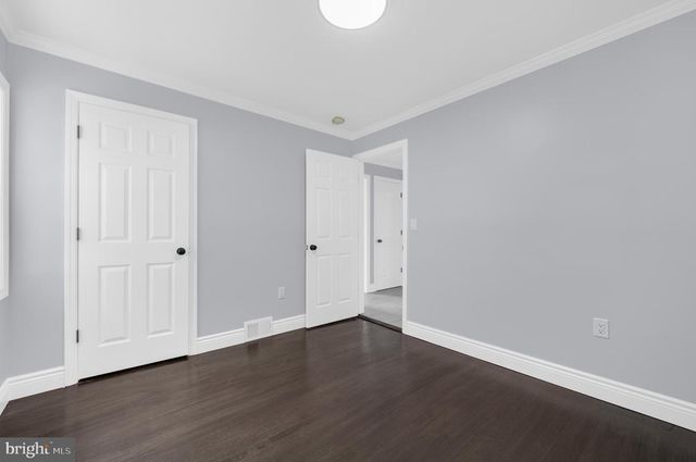 17 RANCHWOOD DR, Ewing, NJ 08618