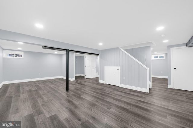 17 RANCHWOOD DR, Ewing, NJ 08618