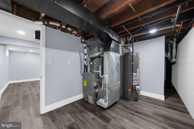 17 RANCHWOOD DR, Ewing, NJ 08618