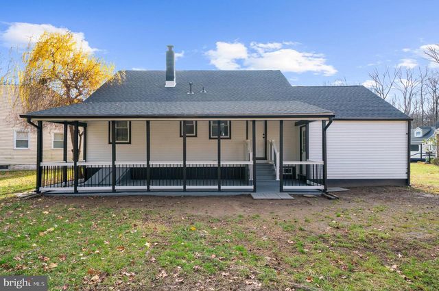 17 RANCHWOOD DR, Ewing, NJ 08618