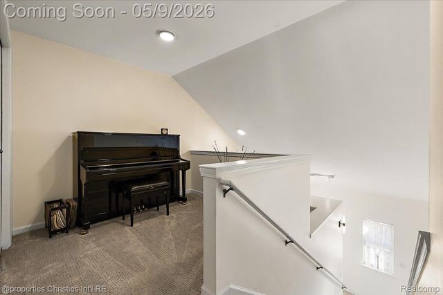 1466 Ashford Court, Troy, MI 48084