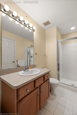 1466 Ashford Court, Troy, MI 48084
