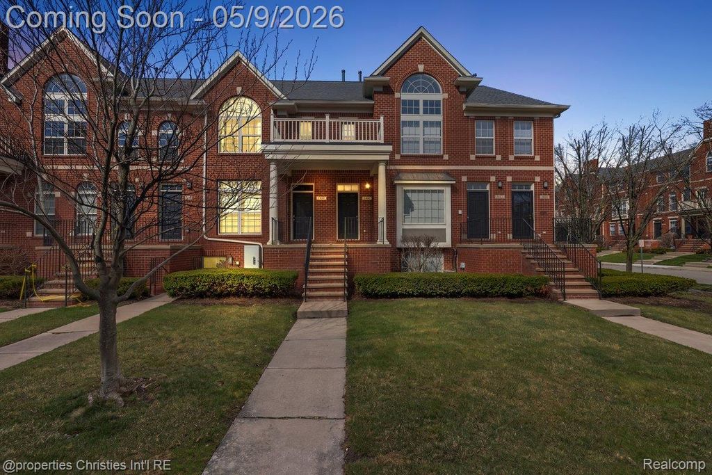 1466 Ashford Court, Troy, MI 48084