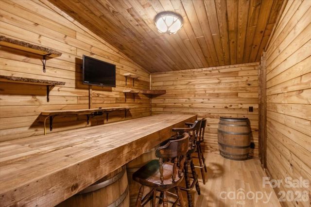 1050 Wyatt Town Road, Burnsville, NC 28714