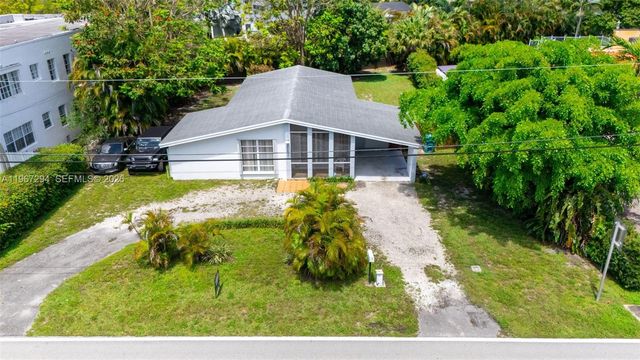 11600 NE 6th Avenue, Biscayne Park, FL 33161