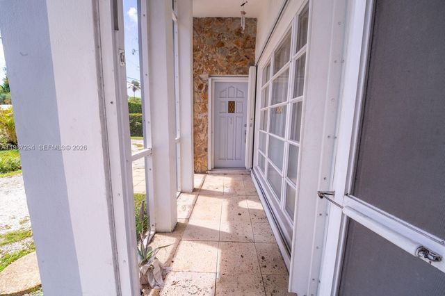 11600 NE 6th Avenue, Biscayne Park, FL 33161