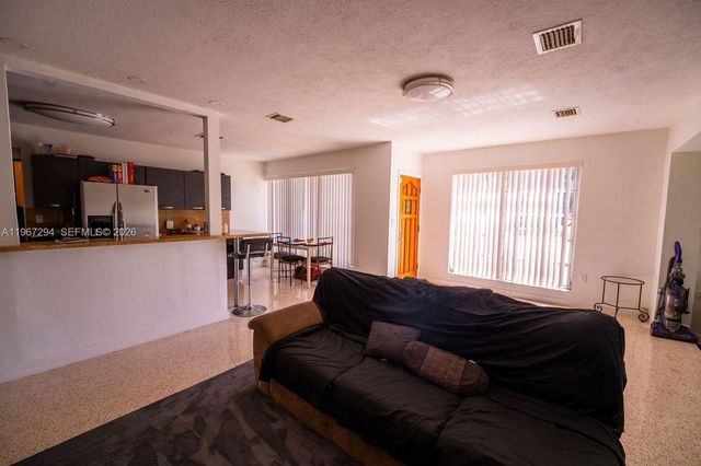 11600 NE 6th Avenue, Biscayne Park, FL 33161