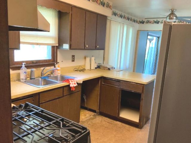 1412 Timberline Drive, Joliet, IL 60431