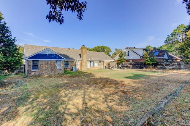 2360 CARDIGAN DR, Memphis, TN 38119