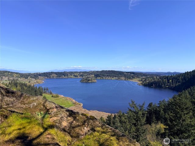 13998 Donnell Rd, Anacortes, WA 98221