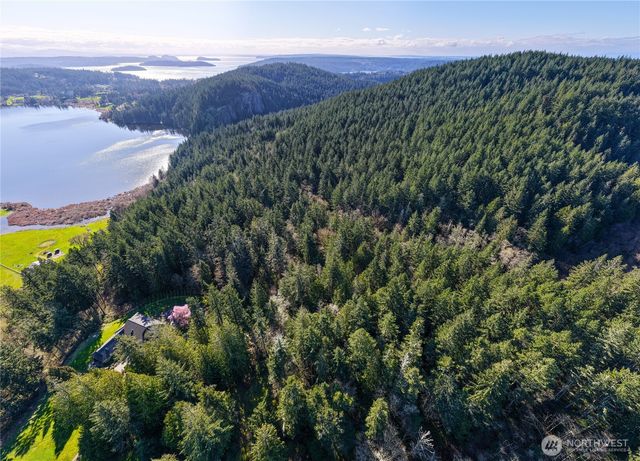 13998 Donnell Rd, Anacortes, WA 98221