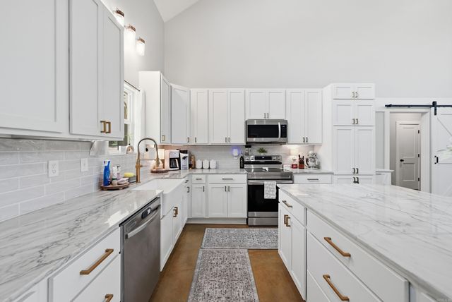 4629 De Young Road, Benton, AR 72019