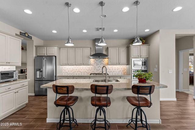 3258 SPARROWS CREEK Way, Wickenburg, AZ 85390