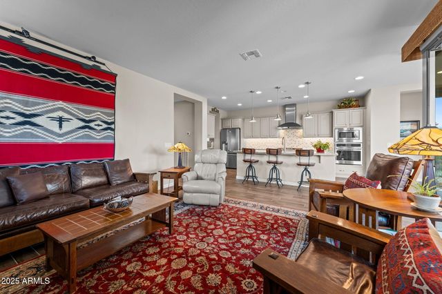 3258 SPARROWS CREEK Way, Wickenburg, AZ 85390