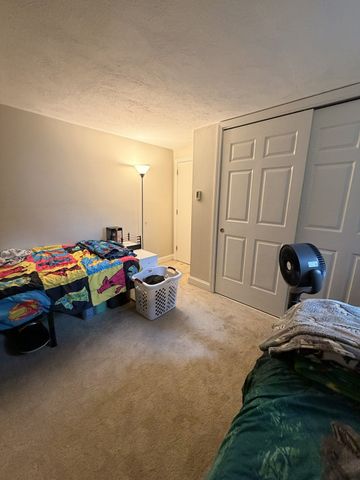 36 Greentree Ln 23, Weymouth, MA 02190