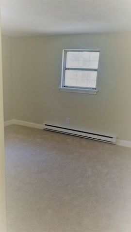 36 Greentree Ln 23, Weymouth, MA 02190