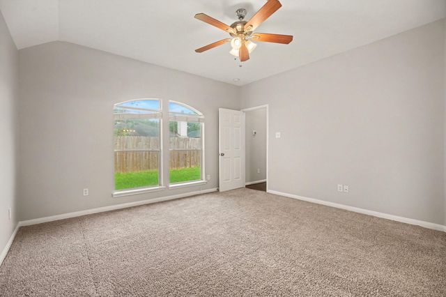 5139 Chase Park Circle, Bacliff, TX 77518