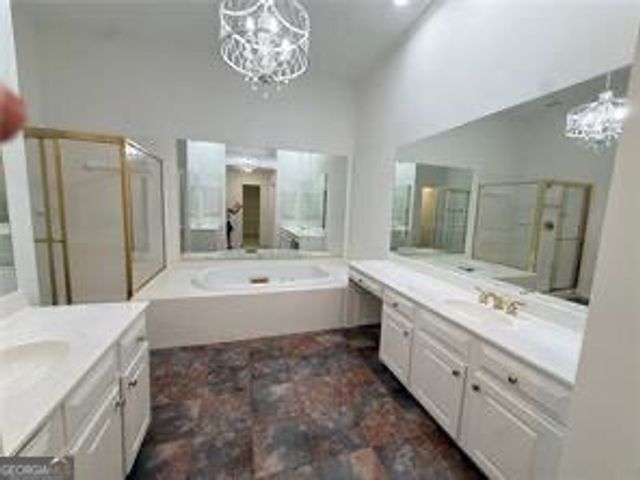 14 Carrington Way, Sandy Springs, GA 30328