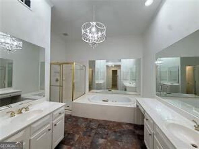 14 Carrington Way, Sandy Springs, GA 30328
