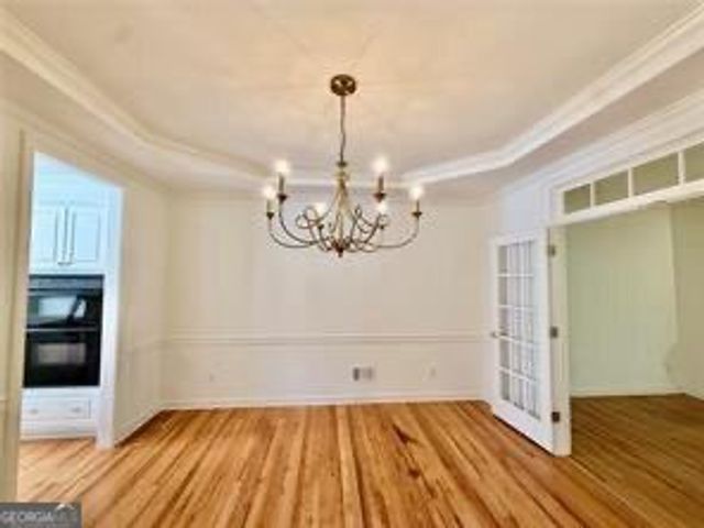 14 Carrington Way, Sandy Springs, GA 30328