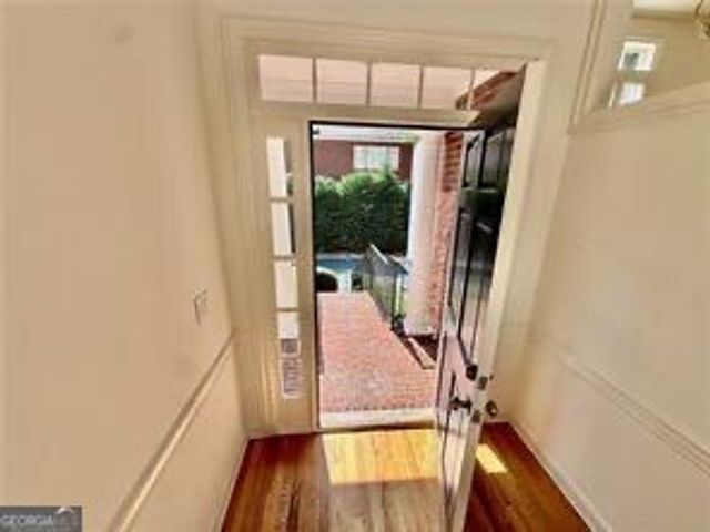 14 Carrington Way, Sandy Springs, GA 30328