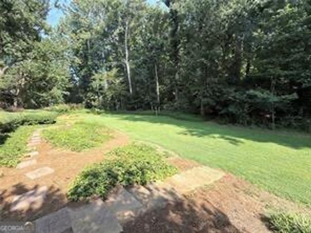 14 Carrington Way, Sandy Springs, GA 30328