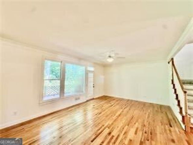 14 Carrington Way, Sandy Springs, GA 30328