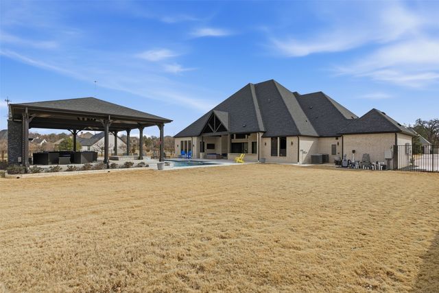 1423 Hawthorne Lane, Keller, TX 76262