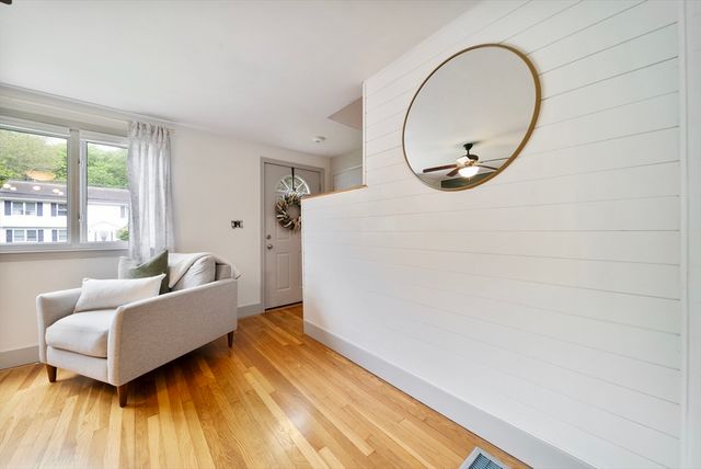 12 Alcine Ln, Burlington, MA 01803