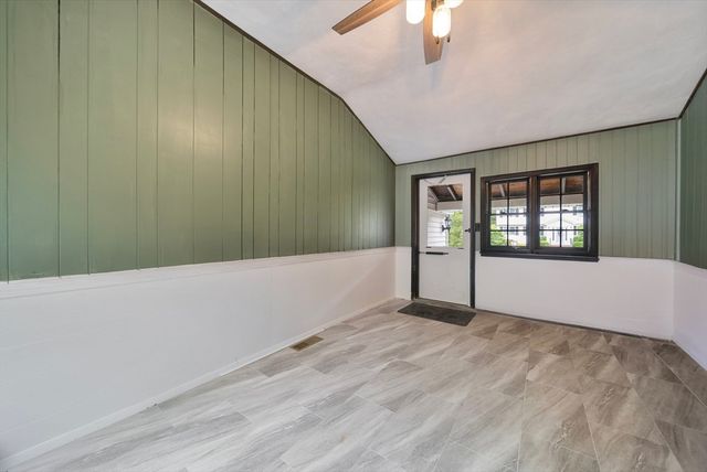 12 Alcine Ln, Burlington, MA 01803